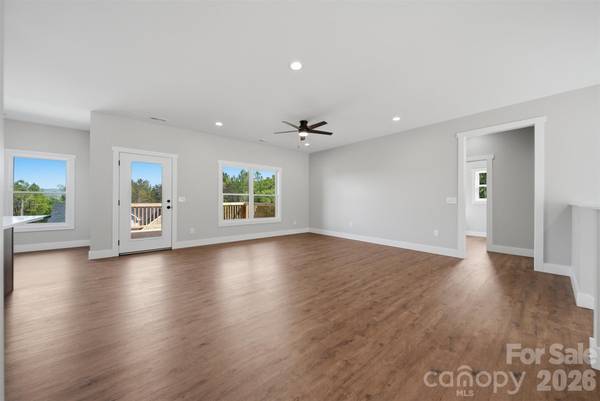 426 Huntington Woods ST SE, Lenoir, NC 28645