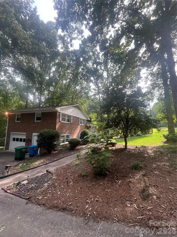 511 Crestview DR, Albemarle, NC 28001