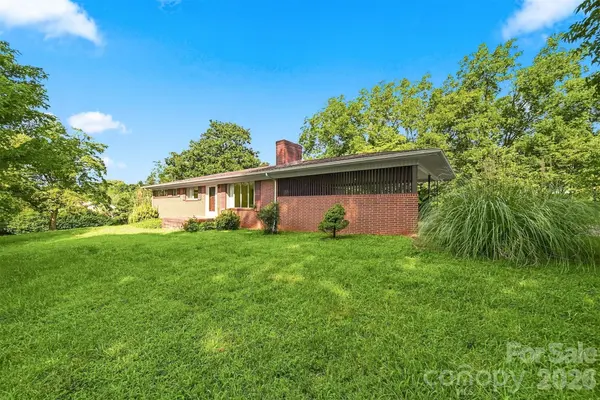 434 Mountain View DR, Morganton, NC 28655