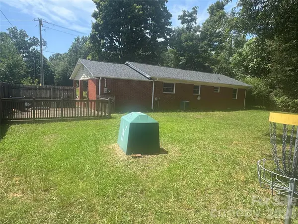 2175 Triplett RD, Mt Ulla, NC 28125