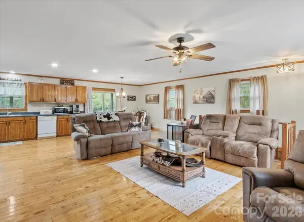 427 Big Brush Creek RD, Green Mountain, NC 28740