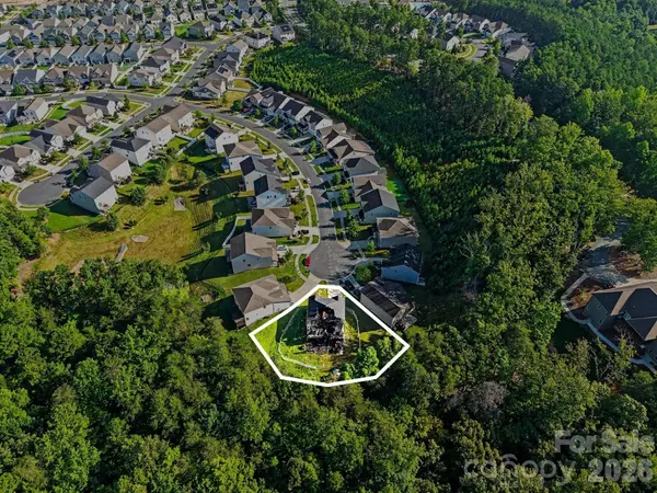 16226 Fieldstone TRCE, Charlotte, NC 28278