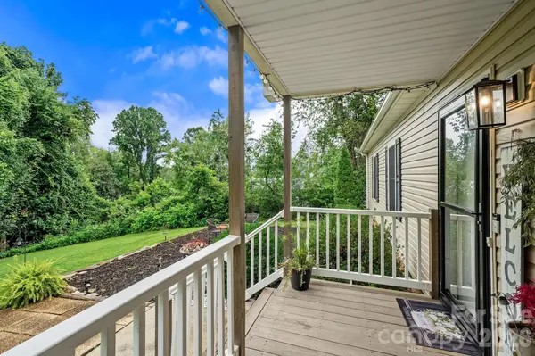 47 Fox RD, Asheville, NC 28804
