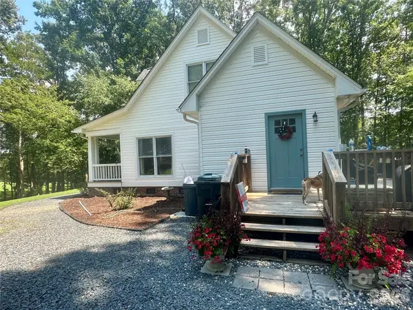 7187 Strawberry LN, Stanfield, NC 28163