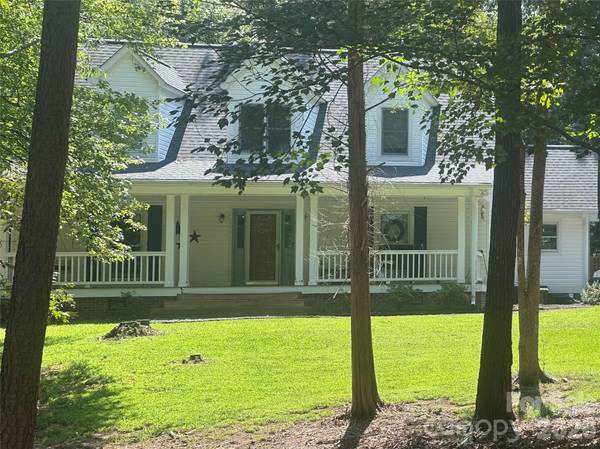 7187 Strawberry LN, Stanfield, NC 28163