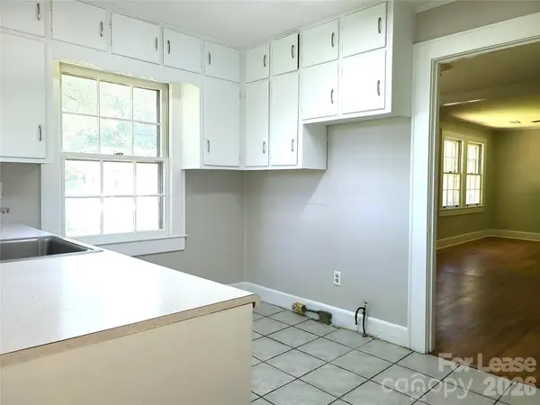 244 Dakota ST, Charlotte, NC 28216