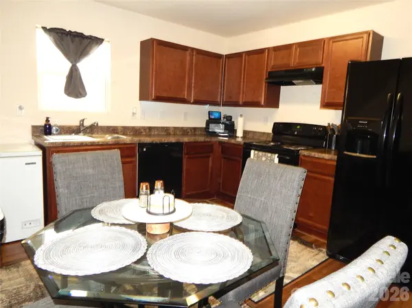 811 Chevelle DR, Statesville, NC 28677