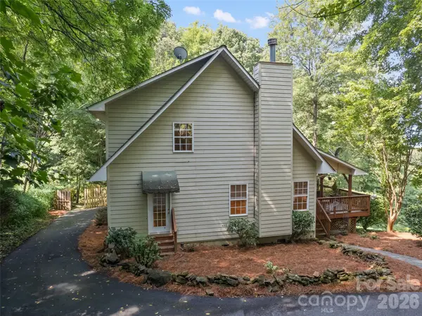 154 Presidential DR, Waynesville, NC 28786
