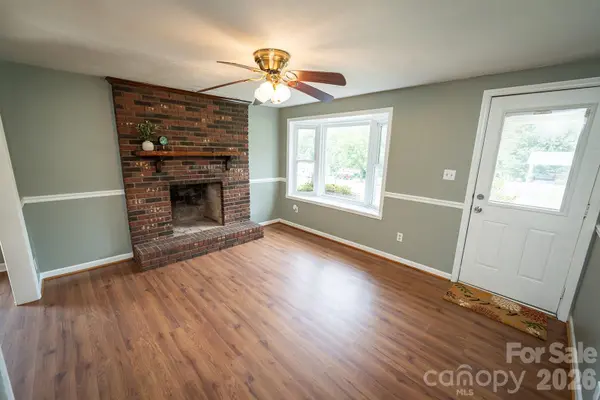 4170 Duff DR, Hudson, NC 28638
