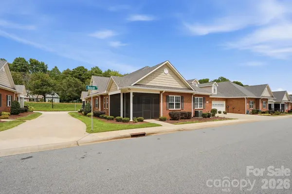 8213 Rainier DR, Denver, NC 28037