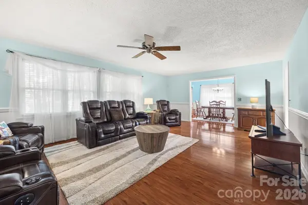 4060 Point Clear DR, Tega Cay, SC 29708