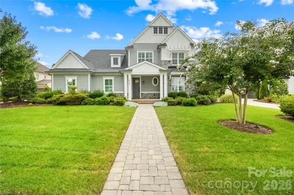 1858 Trotting CIR NW, Concord, NC 28027