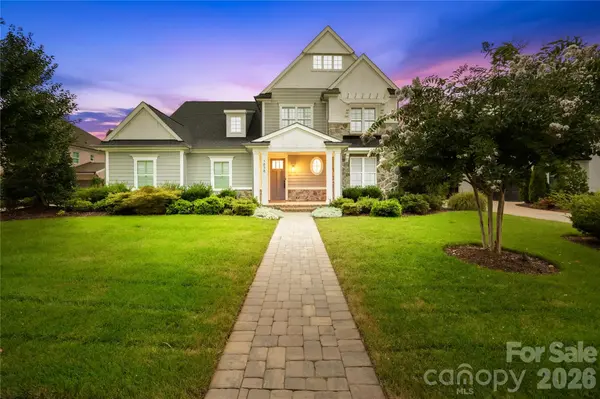 1858 Trotting CIR NW, Concord, NC 28027
