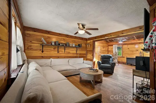 1315 Cedar Valley Church RD, Lenoir, NC 28645