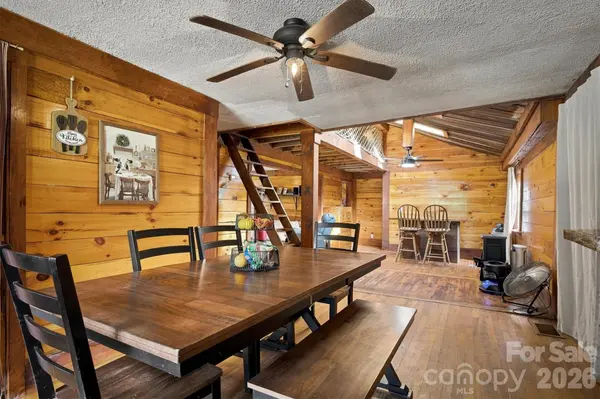 1315 Cedar Valley Church RD, Lenoir, NC 28645