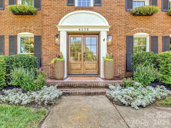 4638 DEANSCROFT DR, Charlotte, NC 28226