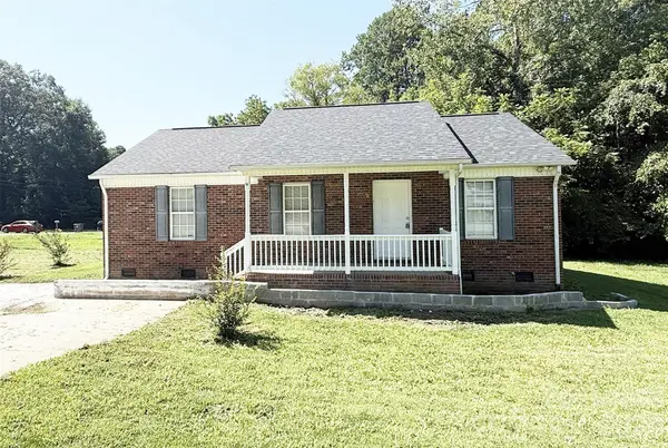527 E Carpenter ST, Dallas, NC 28034
