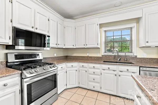 142 Cottontail LN SE, Concord, NC 28025