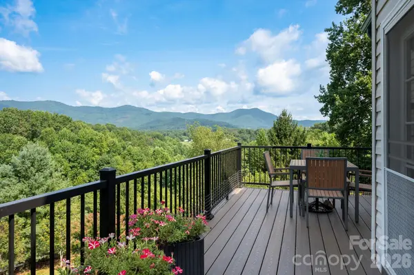 92 S Lindon Cove RD, Candler, NC 28715