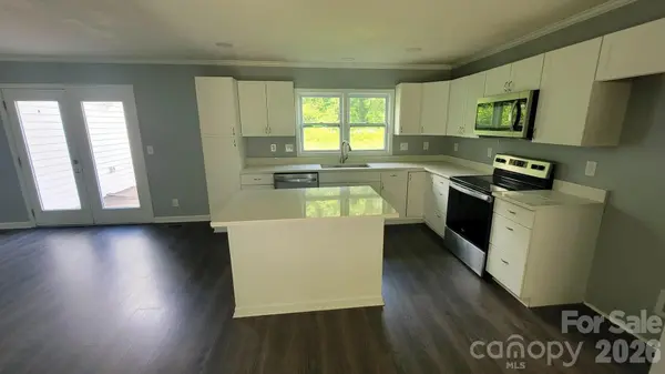 228 Tot Dellinger RD, Cherryville, NC 28021