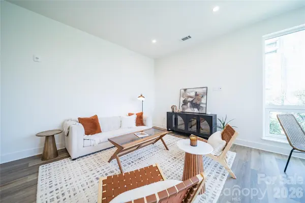 123 Haywood ST #301, Asheville, NC 28801