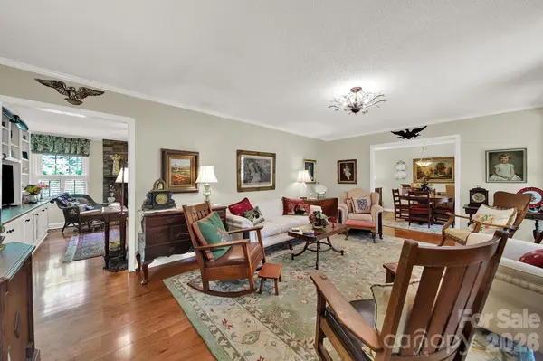 924 Glenshannon RD, Matthews, NC 28105