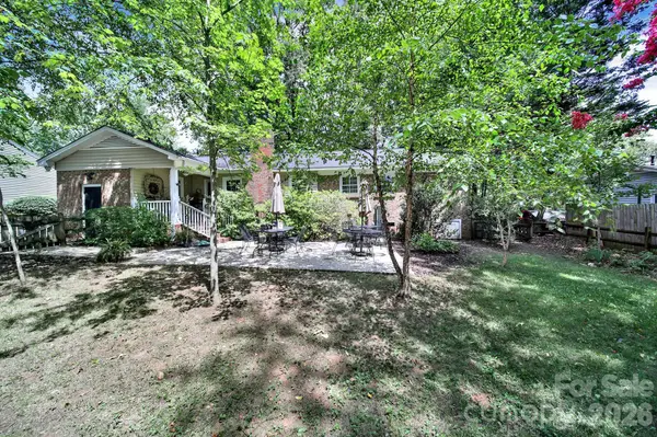 924 Glenshannon RD, Matthews, NC 28105