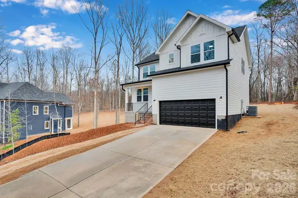 146 Forest Creek DR, Statesville, NC 28625