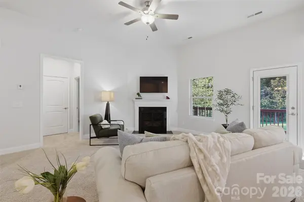 140 Wylie TRL, Statesville, NC 28677