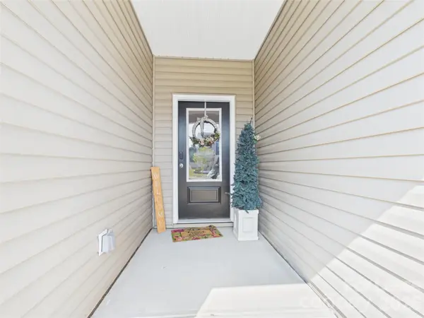 2130 Transatlantic AVE, Charlotte, NC 28215