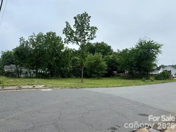 2211 Carmine ST, Charlotte, NC 28206