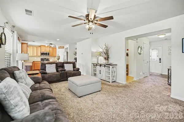 3696 English Garden DR #20, Gastonia, NC 28056