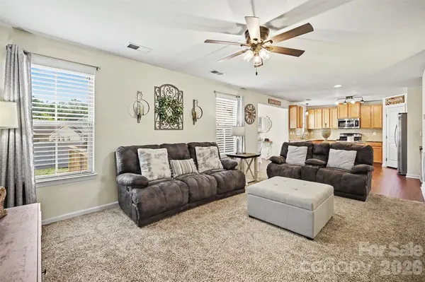 3696 English Garden DR #20, Gastonia, NC 28056