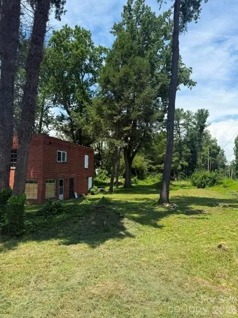 316 Carbon City RD, Morganton, NC 28655