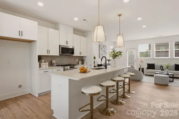 4031 Bass River Pkwy, Charlotte, NC 28217