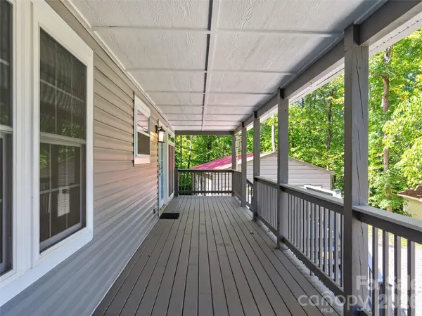 1900 Solomon Jones RD, Cedar Mountain, NC 28718