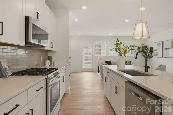 4019 Bass River Pkwy, Charlotte, NC 28217