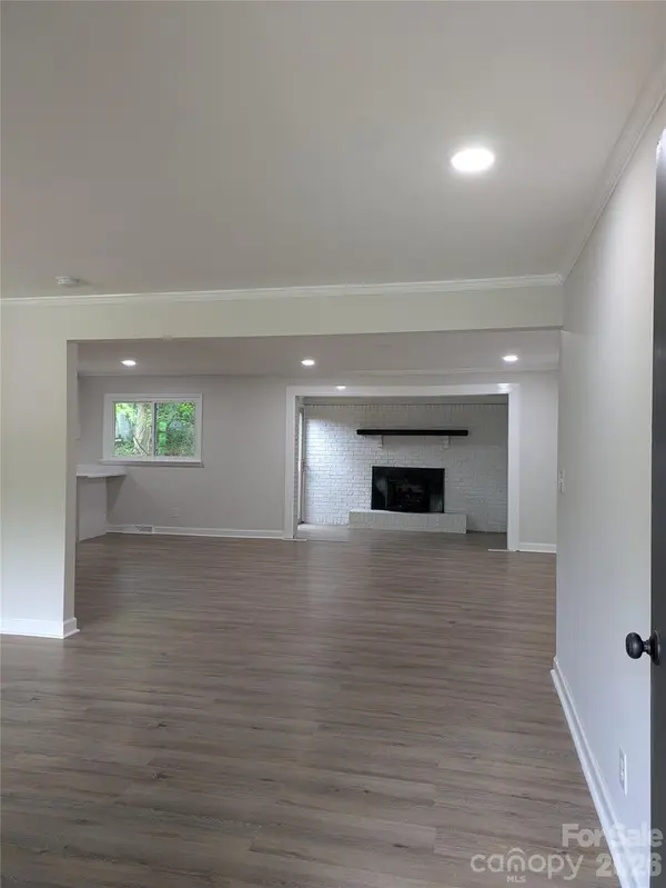 1002 Hemlock DR, Shelby, NC 28150