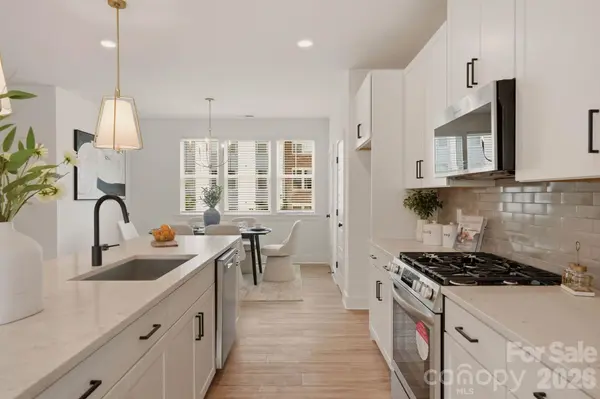 4007 Bass River Pkwy, Charlotte, NC 28217