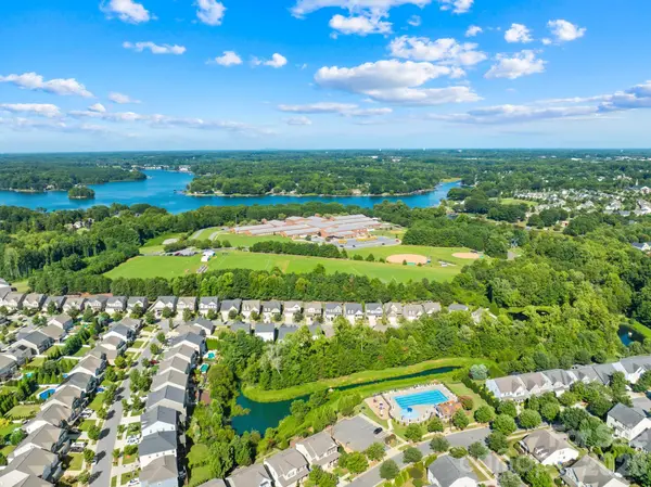 198 Rustling Waters DR, Mooresville, NC 28117