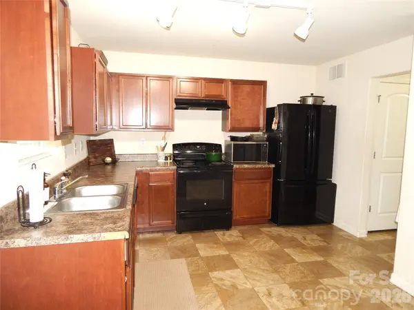 811 & 832 Chevelle DR, Statesville, NC 28677