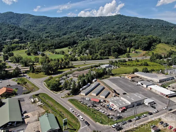 1406 Sulphur Springs RD, Waynesville, NC 28786