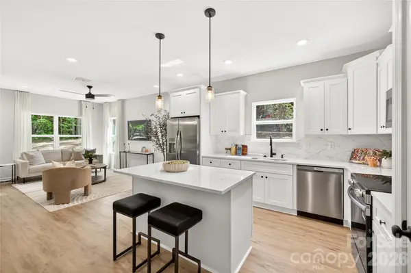 150 Hansard DR, Charlotte, NC 28214