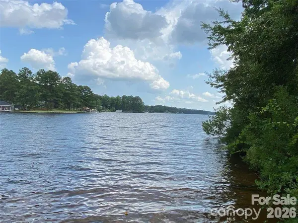 217 Sandy Point LN #12, Hartsville, SC 29550