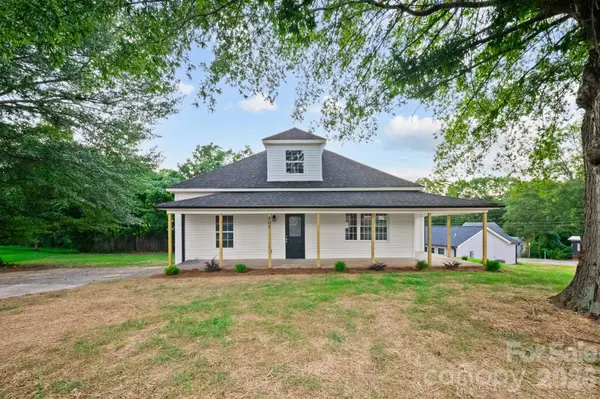 807 N Walnut ST, Kannapolis, NC 28081