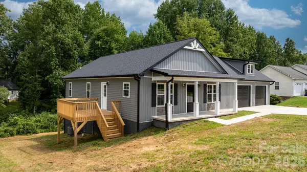 128 Buck Shoals CIR, Hudson, NC 28638