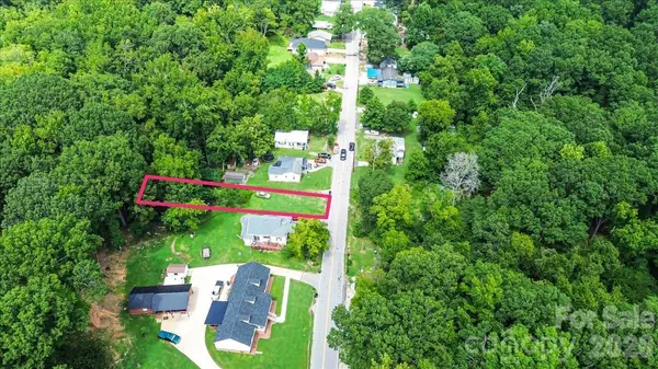 13 Magnolia ST, York, SC 29745