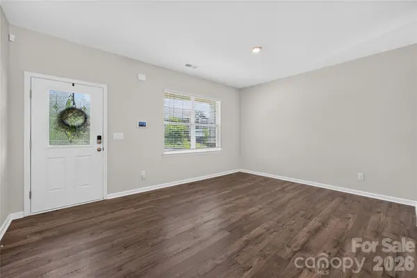 5040 Deisy May LN, Matthews, NC 28105