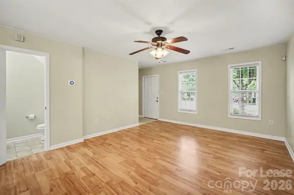 116 Locomotive LN #101, Mooresville, NC 28115