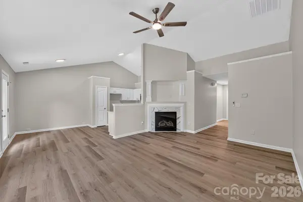 6923 Sunman RD, Charlotte, NC 28216